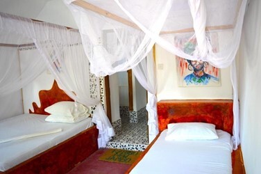 Bungalow Room