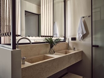 Evergreen Retreat with Terrace or Balcony