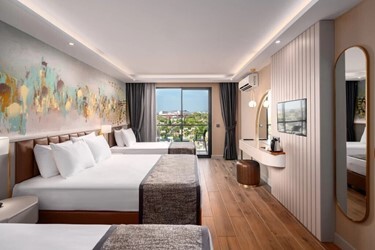 Standard Large Room Land View