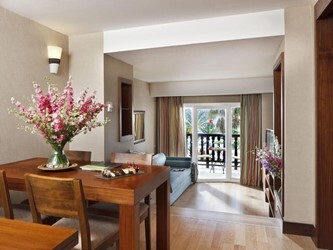 2 Bedrooms Villa