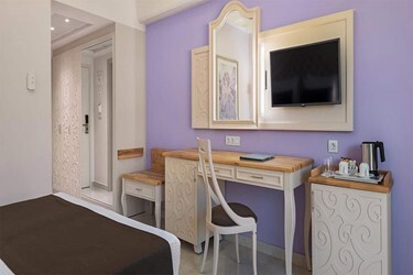 Double Room Deluxe with Sea View