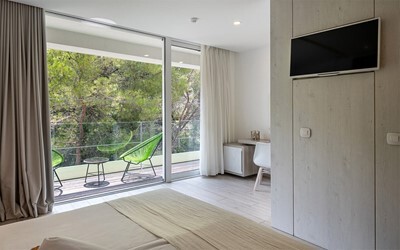 Gold Family Interconnecting Room with Balcony