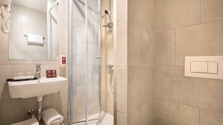 Comfort twin room with park view and balcony