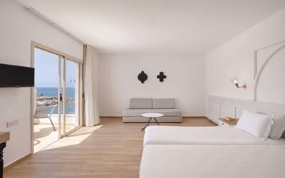 Studio Apartment Sea View