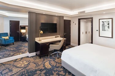 Executive Room with Lounge Access and Balcony