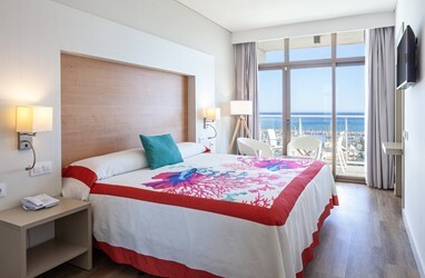 Double Frontal Sea View