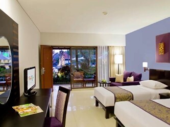 Deluxe Family Room