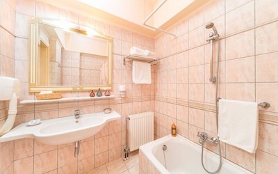 Double / Twin Room Liston View 