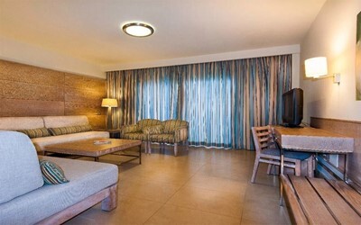 Master Suite Mountain View