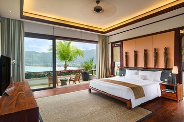 2-Bedroom Penthouse Pool Suite
