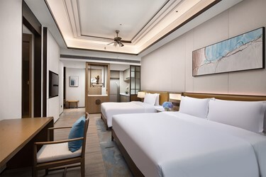 One bedroom Suite One King and One Queen with Mountain View