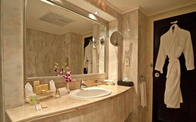 Executive suite