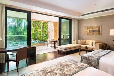 Private Pool Room