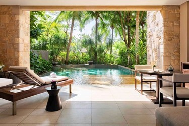 Private Pool Room