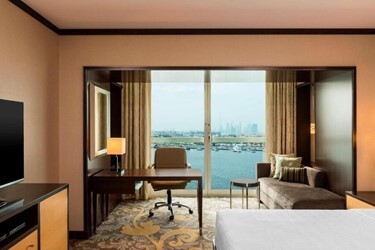 Deluxe Room Creek View