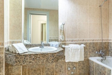 Double/Twin Standard Room