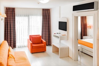 Suite Room Land View