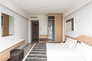 Twin Room Side Sea View