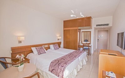 Twin Room Sea View