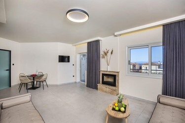 Suite 1 Bedroom