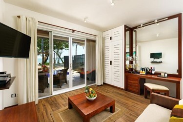 Aqua Romance Room