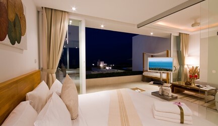 One Bedroom Ocean View Suite