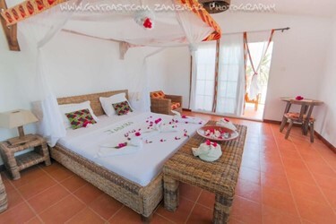Honeymoon Suite