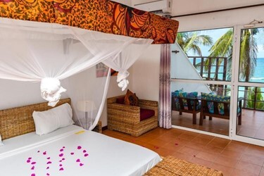 Honeymoon Suite