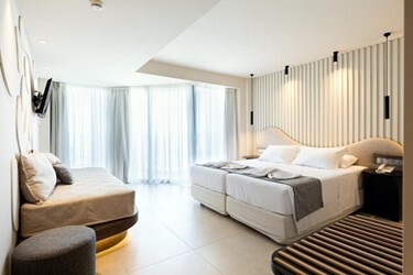 Junior Suite Open Plan Sea View