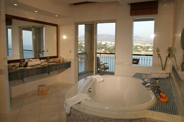 Gaia Presidential Suite Sea View