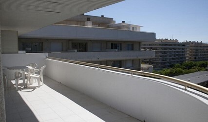 Two-Bedroom Apartment (4-6 Adults)