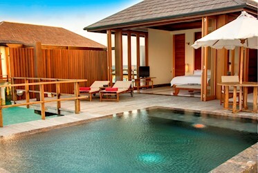 Lagoon Suite / One Bedroom Ocean Suite with Pool