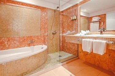 Junior Suite Room