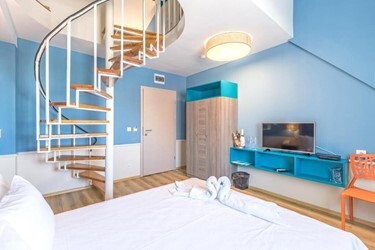 MEZ Maisonette