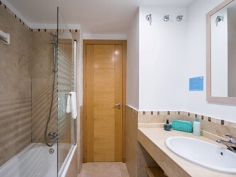 1-Bedroom Apartment