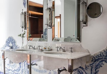 Superior Suites