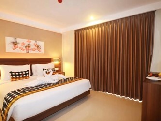 Deluxe Twin / Double Room
