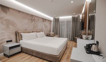 Deluxe Double Room with Balcony & Sea View