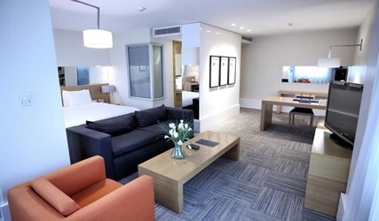 Junior Suite with City View 