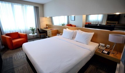 Junior Suite with City View 