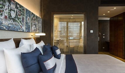Corner Deluxe Suite