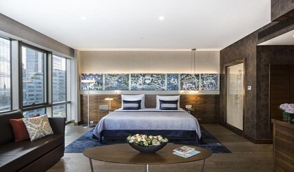 Corner Deluxe Suite