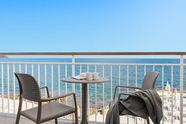 Double Frontal Sea View