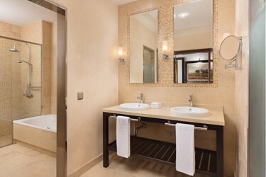 Deluxe Sea View Room