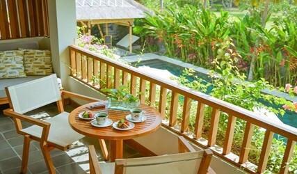 Honeymoon Package at Deluxe Suite