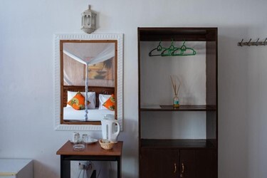 Upstairs Comfort Room