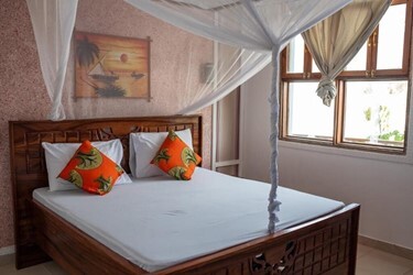 Upstairs Comfort Room