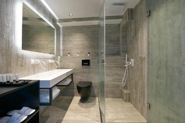 Junior Suite Pool View