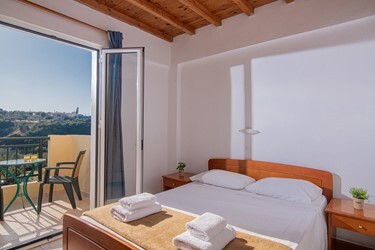 1-Bedroom Apartment with Sea View A/C