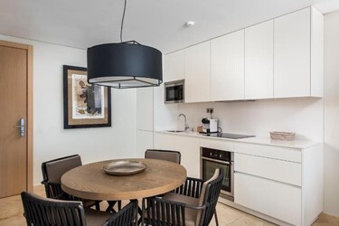 1 Bedroom Suite Partial Sea View